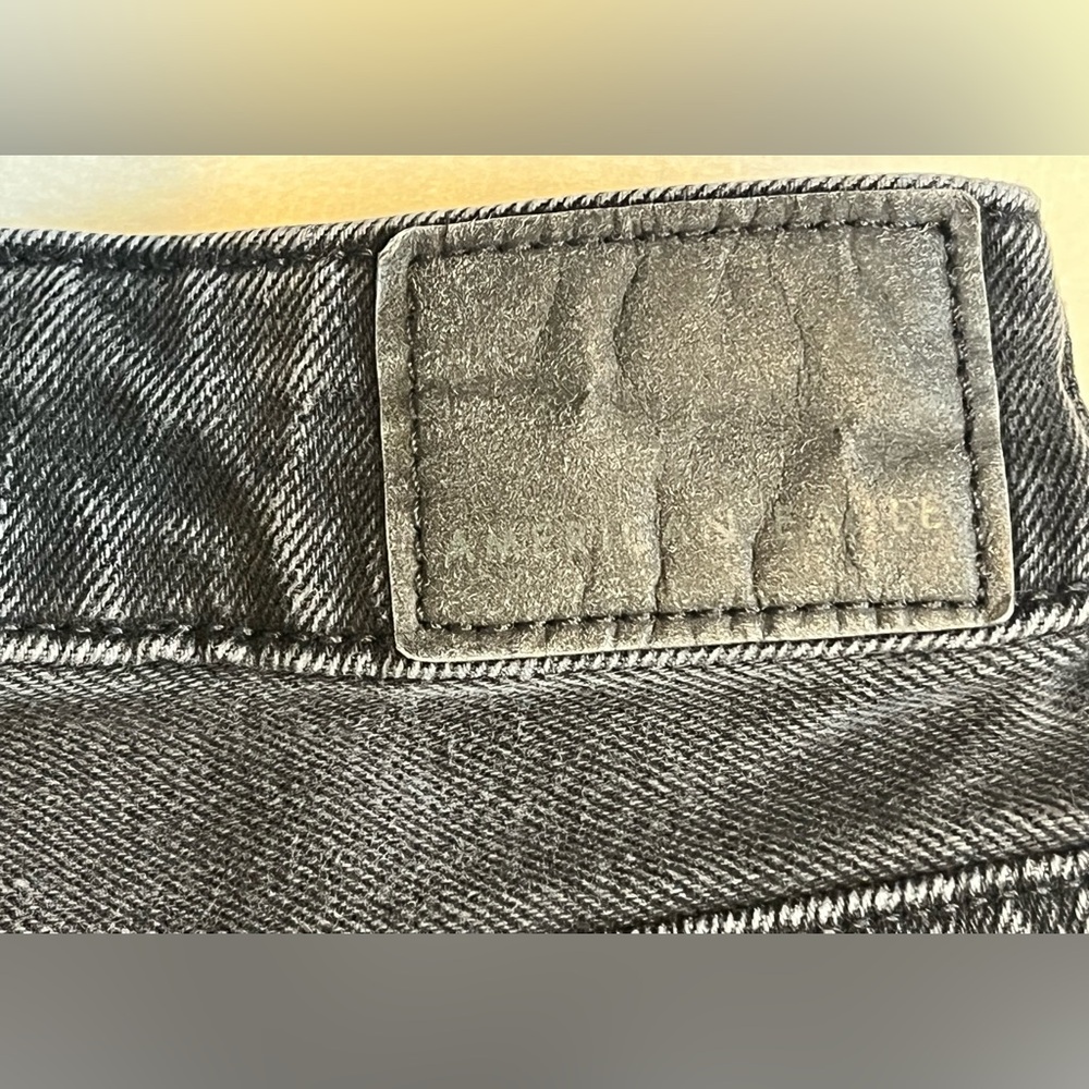 American Eagle Mom Jeans Relaxed Distressed Women’s Black Jeans Size 6 - Picture 15 of 16
